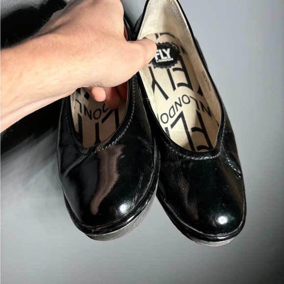 Fly London Patent Leather Luxor Pump Womens Size EU 40 - Picture 4 of 8